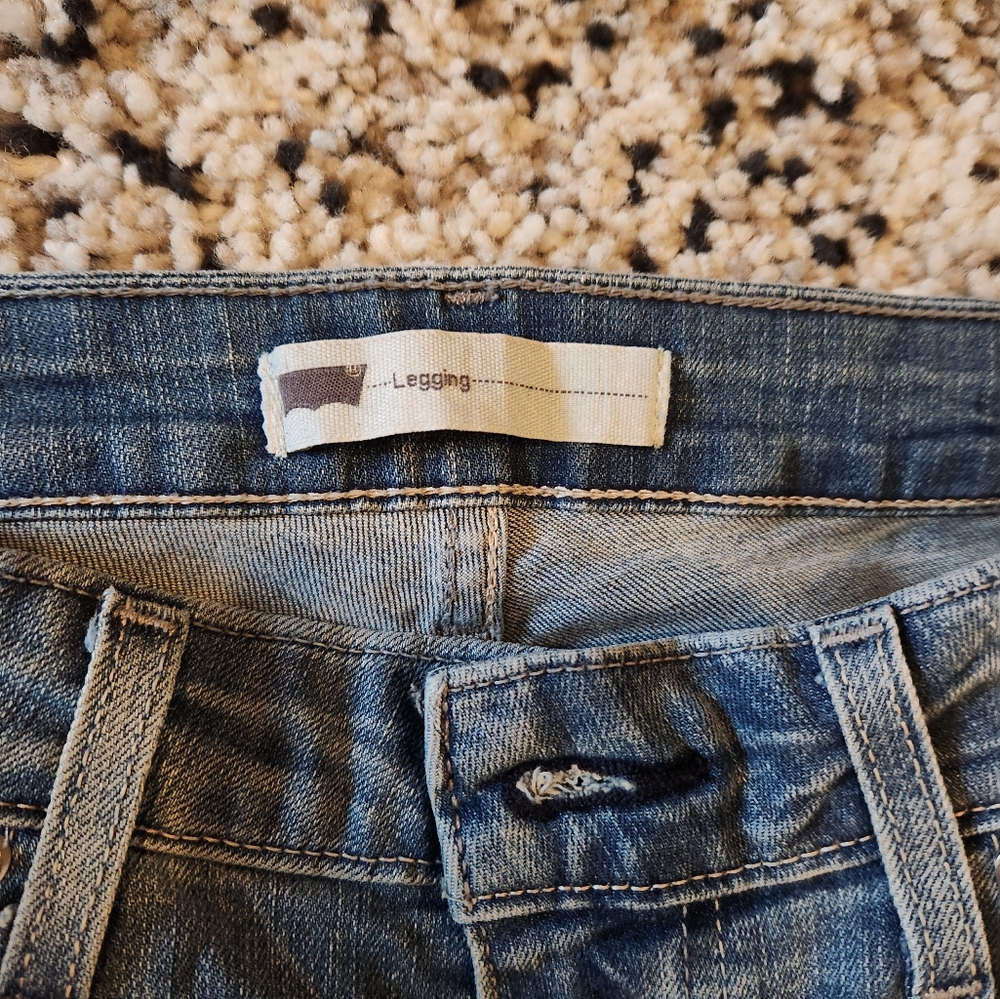 Levi leggins